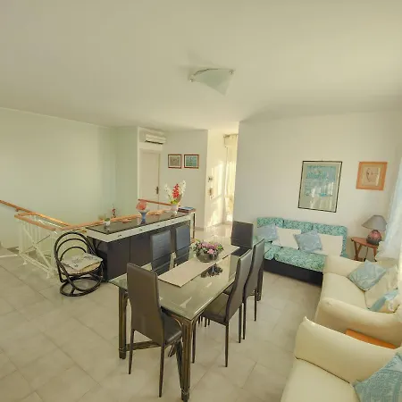 Апартаменты Lucy Penthouse *